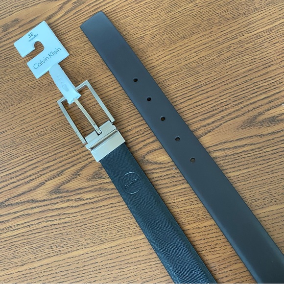 New Calvin Klain Men's Reversible Black Brown Genuine Leather Belt Size 38 - Picture 1 of 10